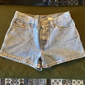 Vintage Levi’s denim shorts